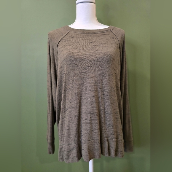 Aerie Olive Green Women's Top - Picture 1 of 9